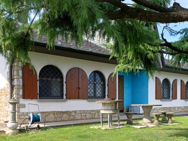 Villa Indipendente in vendita a Treviglio, Lombardia