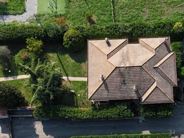 Villa Indipendente in vendita a Geromìna, Treviglio