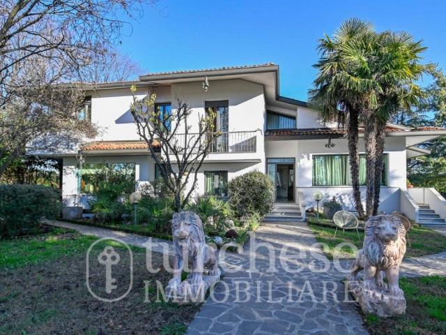Villa Indipendente in vendita a Treviglio, Lombardia