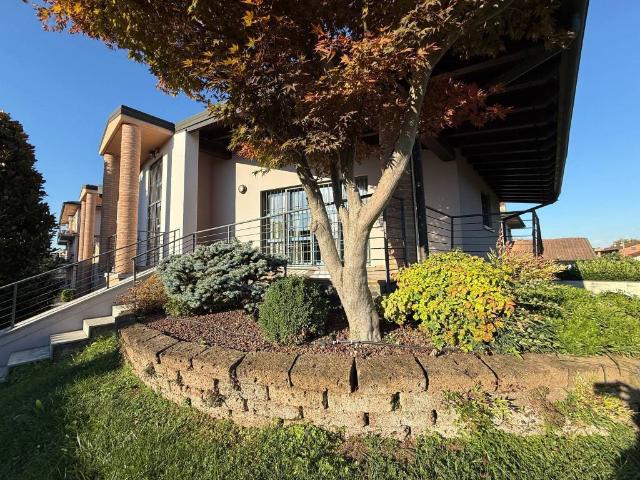 Villa Indipendente in vendita a Treviglio, Lombardia