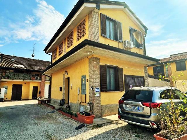 Villa Indipendente in vendita a Treviglio, Lombardia