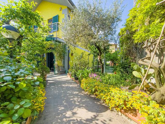 Villa Indipendente in vendita a Treviglio, Lombardia