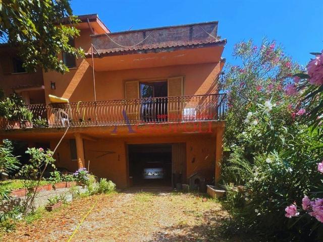 Villa Indipendente in vendita a Roma Capitale, Lazio