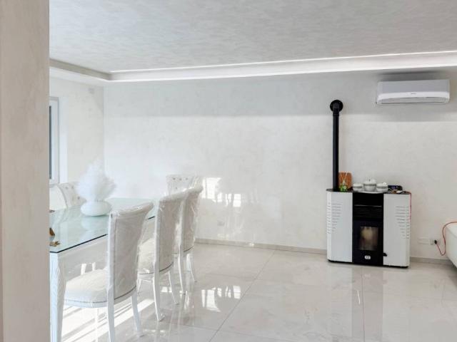 Villa Indipendente in vendita a Falzè, Trevignano