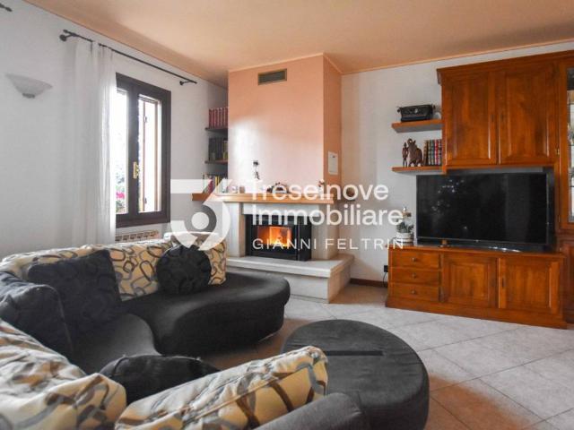 Villa Indipendente in vendita a Trevignano, Veneto
