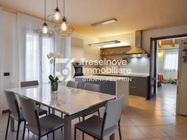 Villa Indipendente in vendita a Trevignano, Veneto
