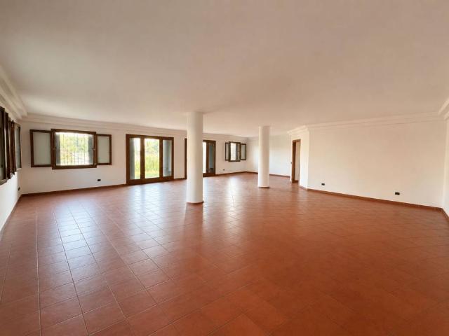 Villa Indipendente in vendita a Trevignano, Veneto