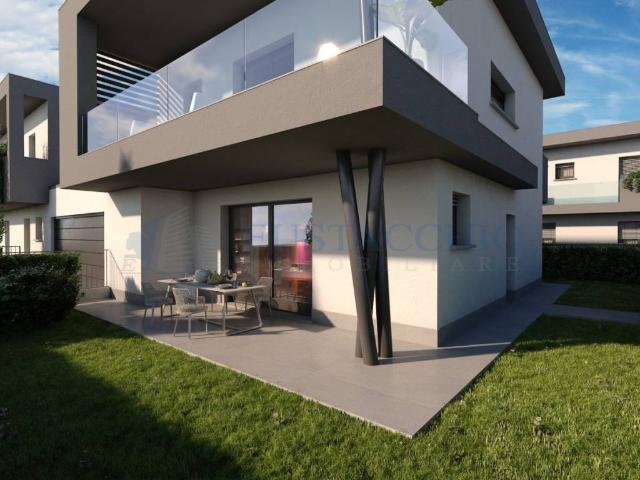 Villa Indipendente in vendita a Roncola, Treviolo