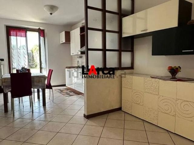 Villa Indipendente in vendita a Curnasco, Treviolo