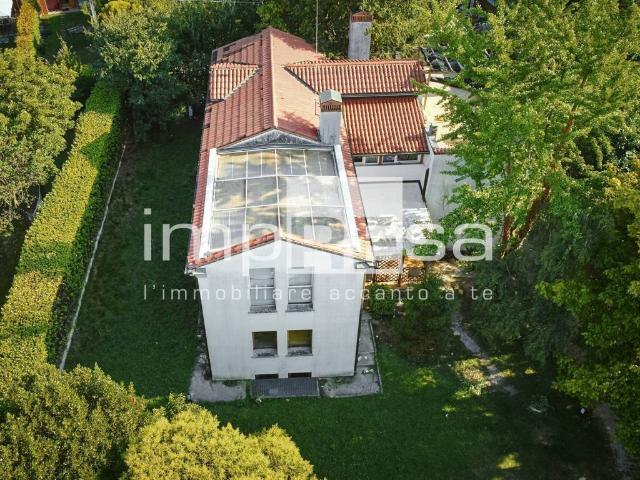 Villa Indipendente in vendita a Treviso, Veneto