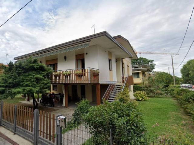 Villa Indipendente in vendita a Santa Maria del Rovere, Treviso
