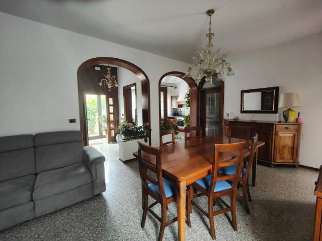 Villa Indipendente in vendita a Fiera, Treviso