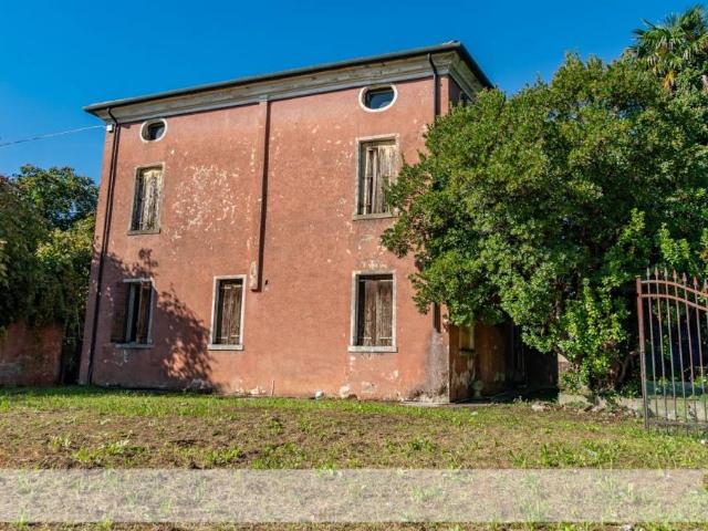 Villa Indipendente in vendita a Treviso, Veneto
