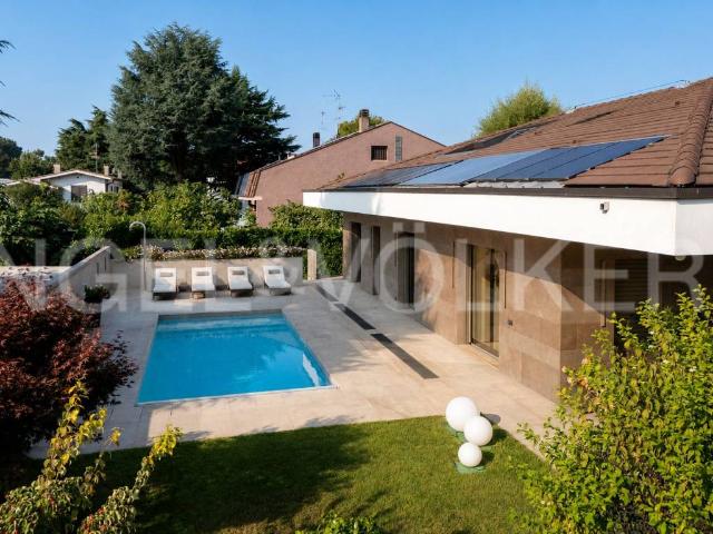 Villa Indipendente in vendita a Quartiere Morona, Trezzano Sul Naviglio