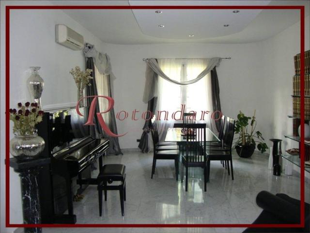 Villa Indipendente in vendita a Isola Rosa, Trezzano Sul Naviglio