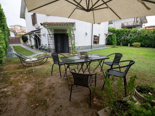 Villa Indipendente in vendita a Trezzano Sul Naviglio, Lombardia
