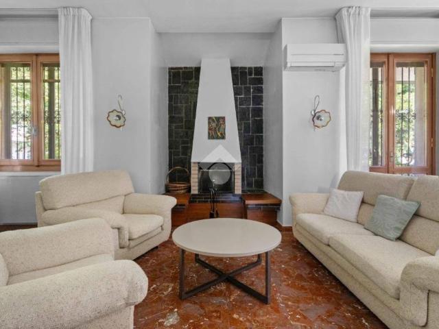 Villa Indipendente in vendita a Quartiere Rocchetta, Trezzano Sul Naviglio