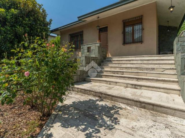 Villa Indipendente in vendita a Quartiere Rocchetta, Trezzano Sul Naviglio