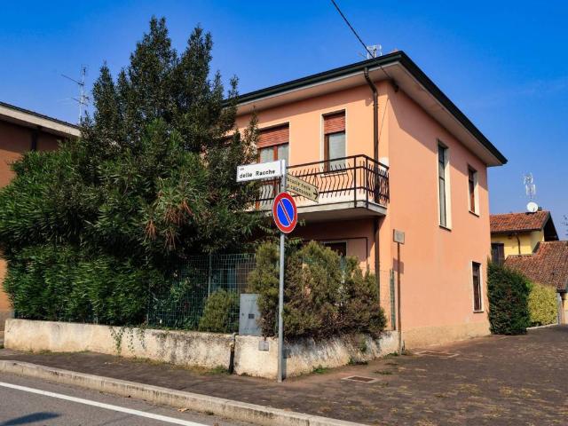 Villa Indipendente in vendita a Trezzo Sull'adda, Lombardia