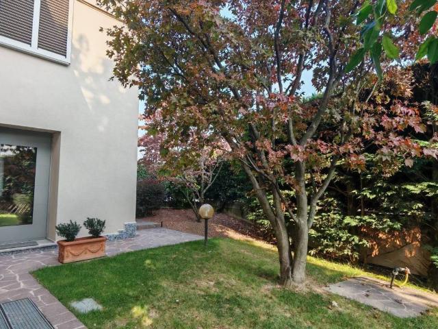 Villa Indipendente in vendita a Trezzo Sull'adda, Lombardia