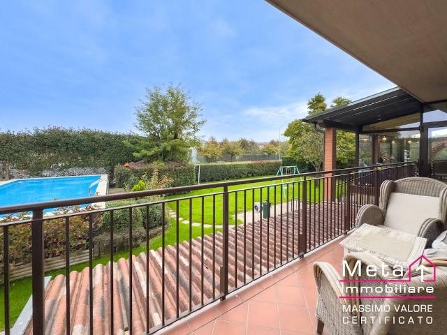Villa Indipendente in vendita a Tribiano, Lombardia