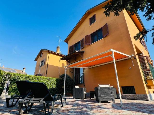 Villa Indipendente in vendita a Tribiano, Lombardia
