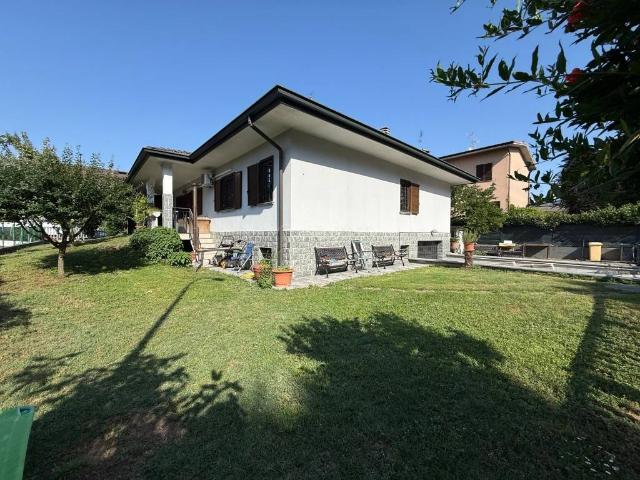 Villa Indipendente in vendita a Tribiano, Lombardia