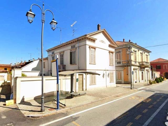 Villa Indipendente in vendita a Piemonte, Vercelli