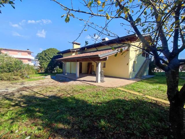 Villa Indipendente in vendita a Tricesimo, Friuli-Venezia Giulia