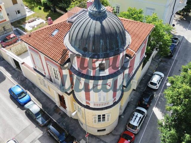 Villa Indipendente in vendita a San Giovanni-Chiadino-Rozzol, Villa Opicina
