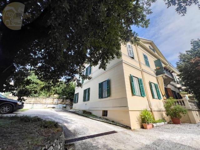 Villa Indipendente in vendita a Barriera Vecchia-San Giacomo, Villa Opicina
