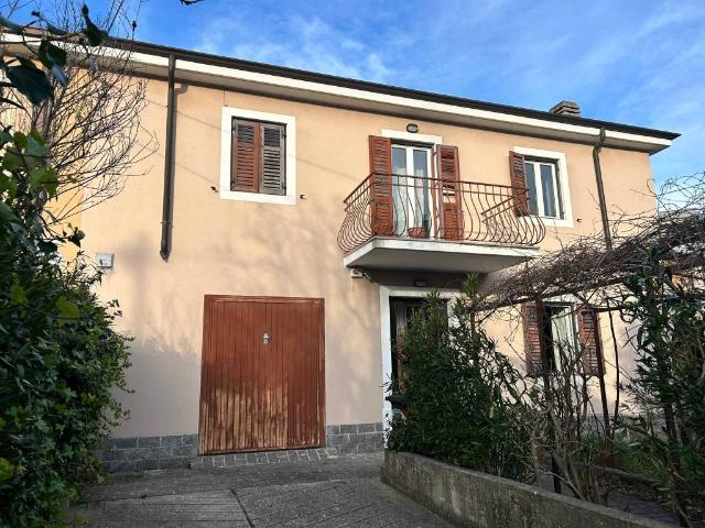 Villa Indipendente in vendita a San Giovanni-Chiadino-Rozzol, Villa Opicina