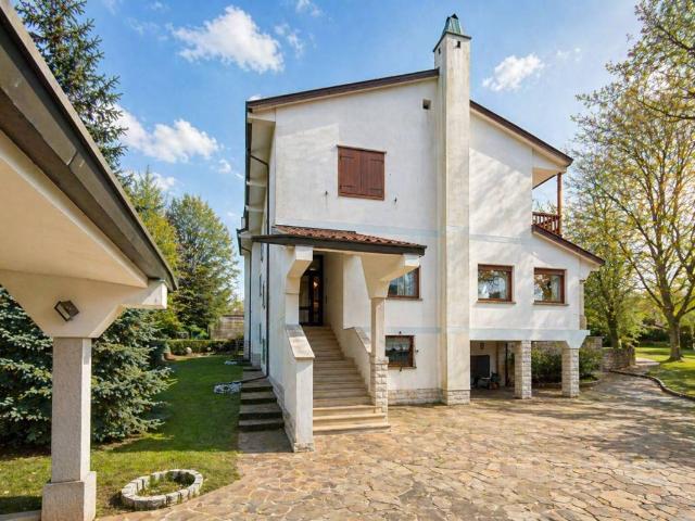 Villa Indipendente in vendita a Opicina / Opčine, Villa Opicina