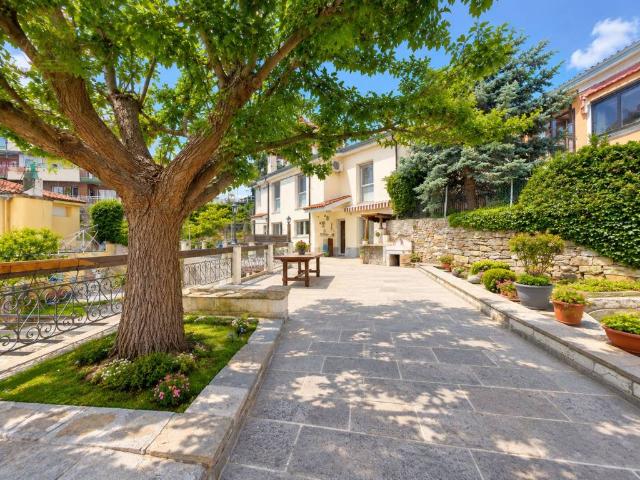 Villa Indipendente in vendita a San Giovanni-Chiadino-Rozzol, Villa Opicina