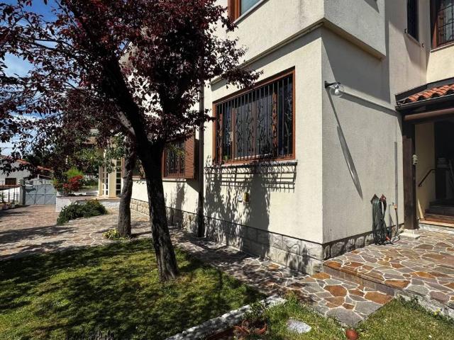 Villa Indipendente in vendita a San Giovanni-Chiadino-Rozzol, Villa Opicina