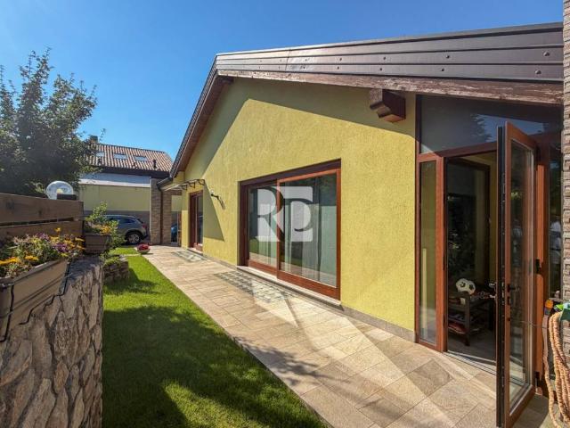 Villa Indipendente in vendita a Altipiano Est, Villa Opicina