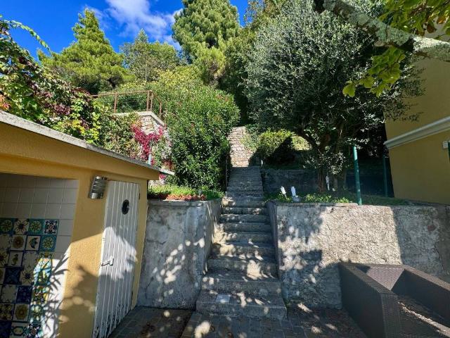 Villa Indipendente in vendita a Altipiano Ovest, Villa Opicina