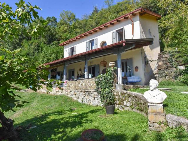 Villa Indipendente in vendita a Miramare / Miramar, Villa Opicina