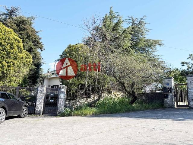 Villa Indipendente in vendita a Servola-Chiarbola-Valmaura-Borgo San Sergio, Villa Opicina