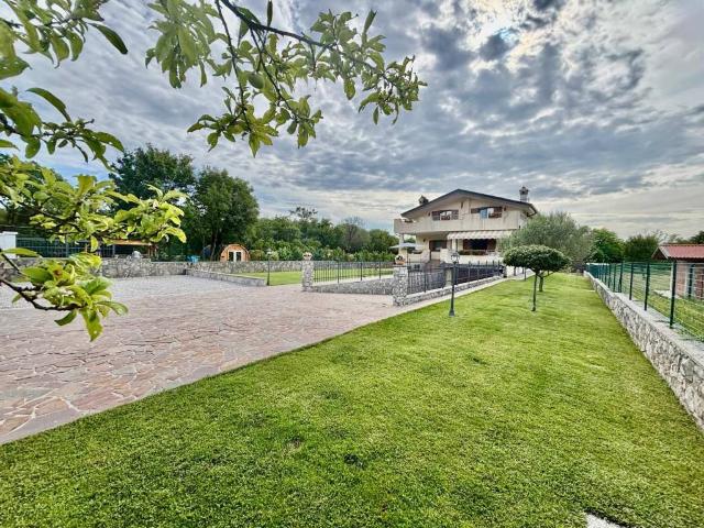 Villa Indipendente in vendita a Opicina / Opčine, Villa Opicina