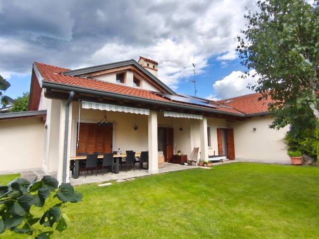Villa Indipendente in vendita a Altipiano Est, Villa Opicina
