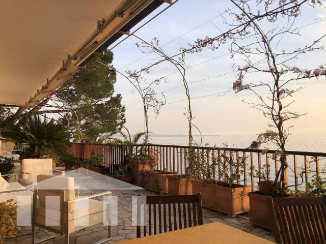 Villa Indipendente in vendita a Grignano / Grljan, Villa Opicina