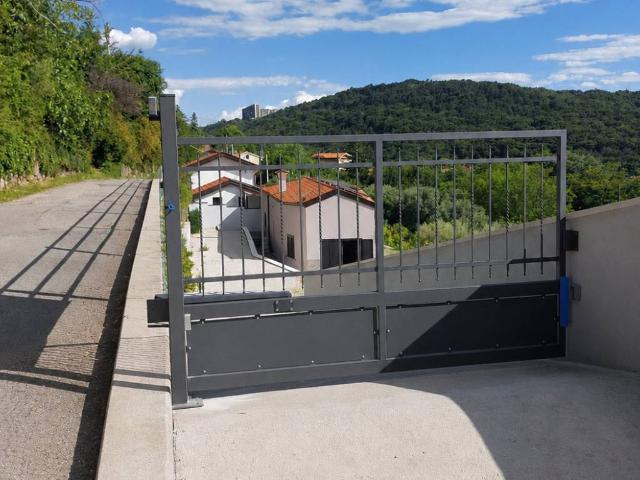 Villa Indipendente in vendita a San Giovanni-Chiadino-Rozzol, Villa Opicina