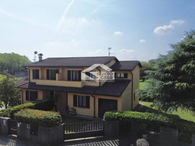 Villa Indipendente in vendita a Trigolo, Cremona