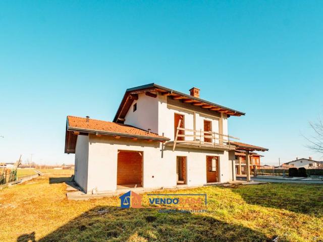 Villa Indipendente in vendita a Piemonte, Cuneo