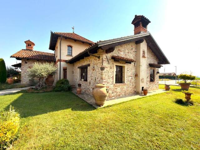 Villa Indipendente in vendita a Piemonte, Cuneo
