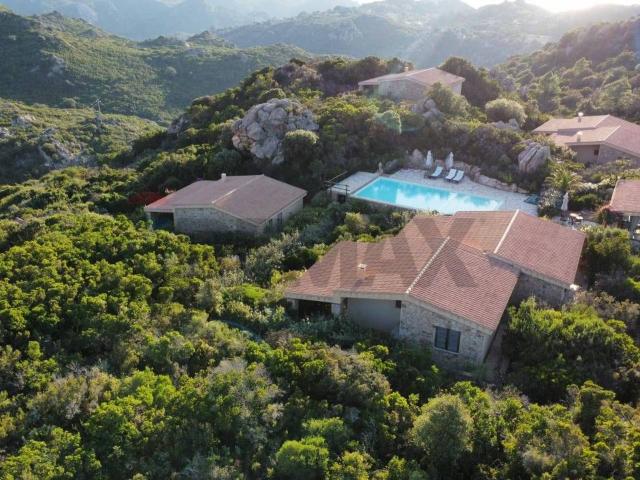 Villa Indipendente in vendita a Trinità d'Agultu e Vignola, Sardigna/Sardegna