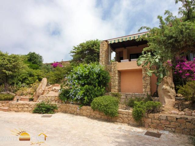 Villa Indipendente in vendita a Trinità d'Agultu e Vignola, Sardigna/Sardegna