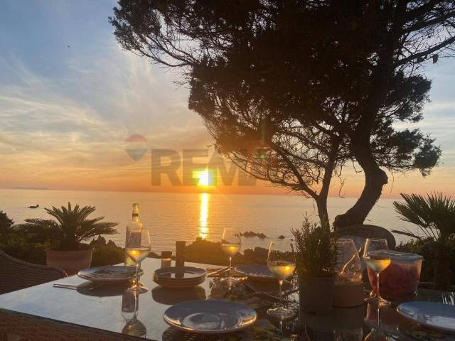 Villa Indipendente in vendita a Trinità d'Agultu e Vignola, Sardigna/Sardegna
