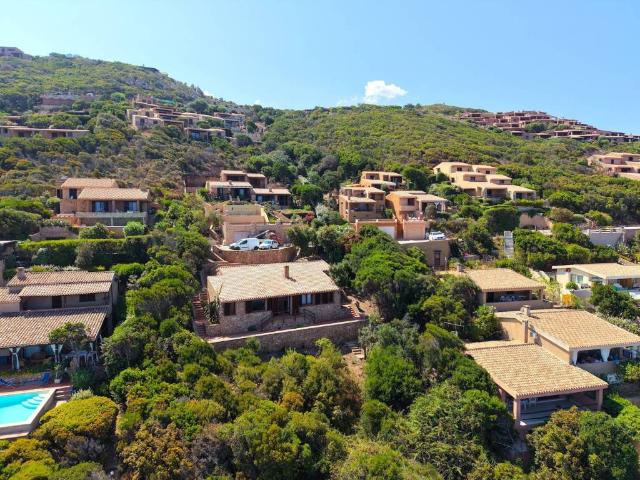 Villa Indipendente in vendita a Trinità d'Agultu e Vignola, Sardigna/Sardegna